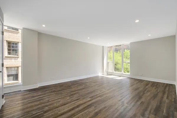 $4,250 | 227 East Walton Place, Unit 12W, Chicago, IL 60611