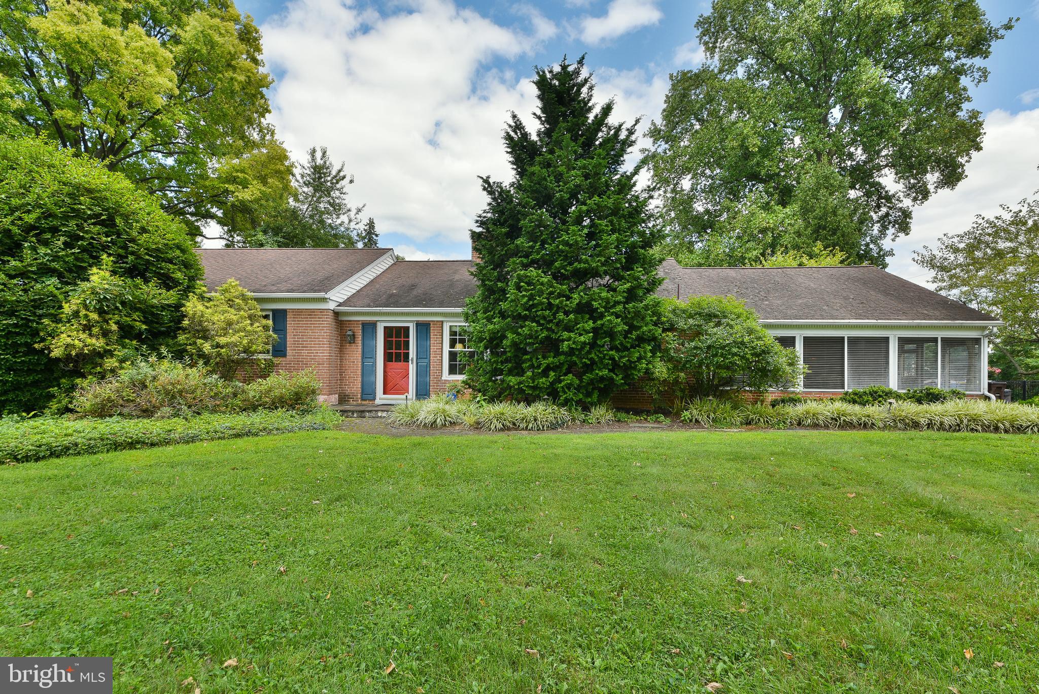 1248 Thomas Road Wayne, PA 19087 - Photo 3 of 43