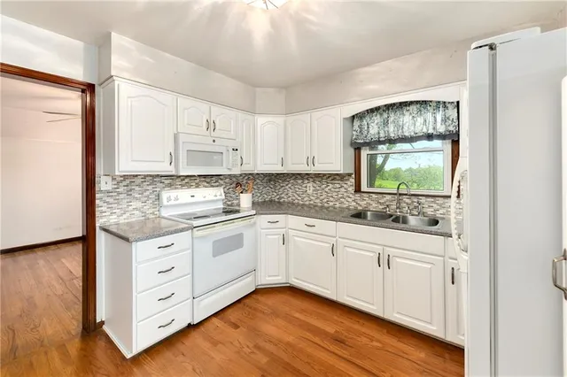 $344,900 | 17470 Springdale Road, Leavenworth, KS 66048