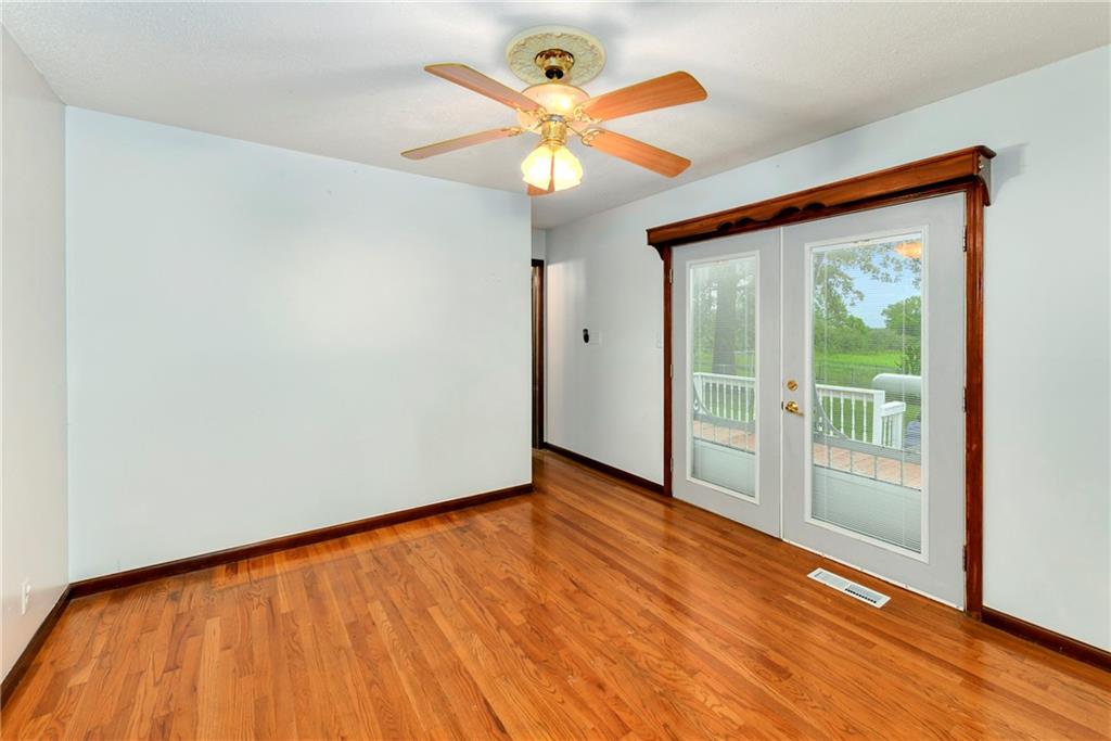 17470 Springdale Road Leavenworth, KS 66048 - Photo 12 of 31