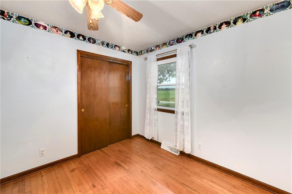 17470 Springdale Road Leavenworth, KS 66048 - Photo 15 of 31