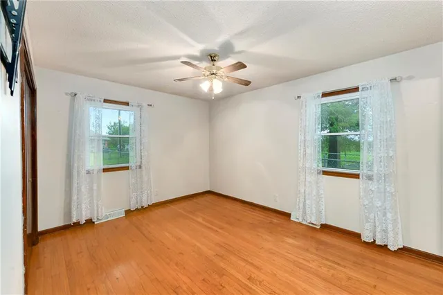 $344,900 | 17470 Springdale Road, Leavenworth, KS 66048