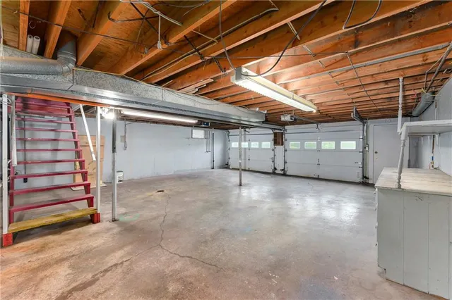 $344,900 | 17470 Springdale Road, Leavenworth, KS 66048