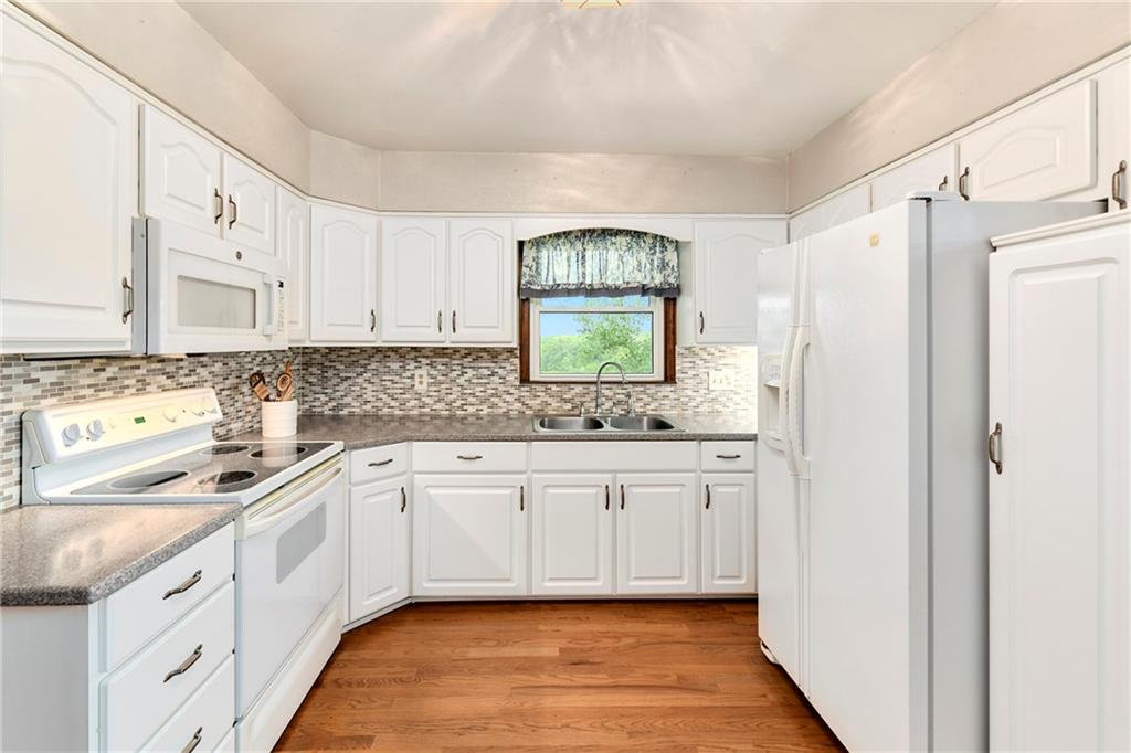 17470 Springdale Road Leavenworth, KS 66048 - Photo 10 of 31