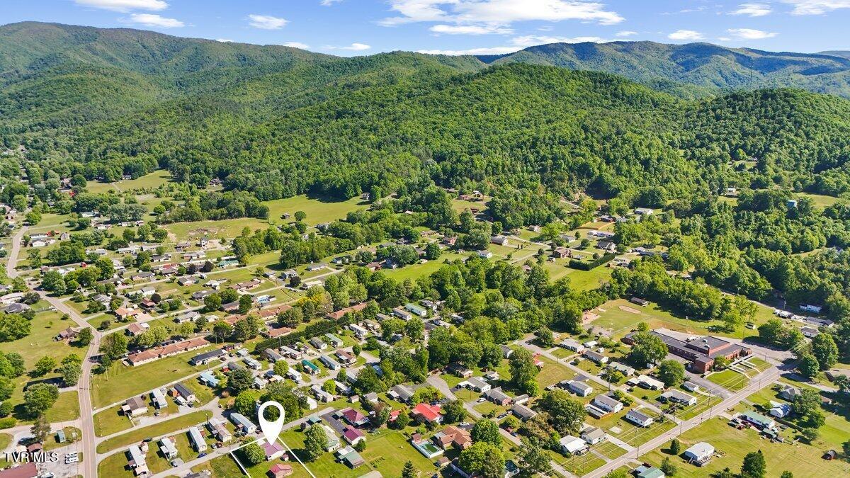 116 Edney Lane Erwin, TN 37650 - Photo 18 of 23 DJI_20260512162336_0382_D