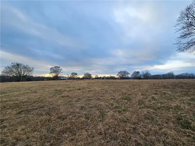 $3,162,500 | 1 West Oak Highway, Seneca, SC 29678