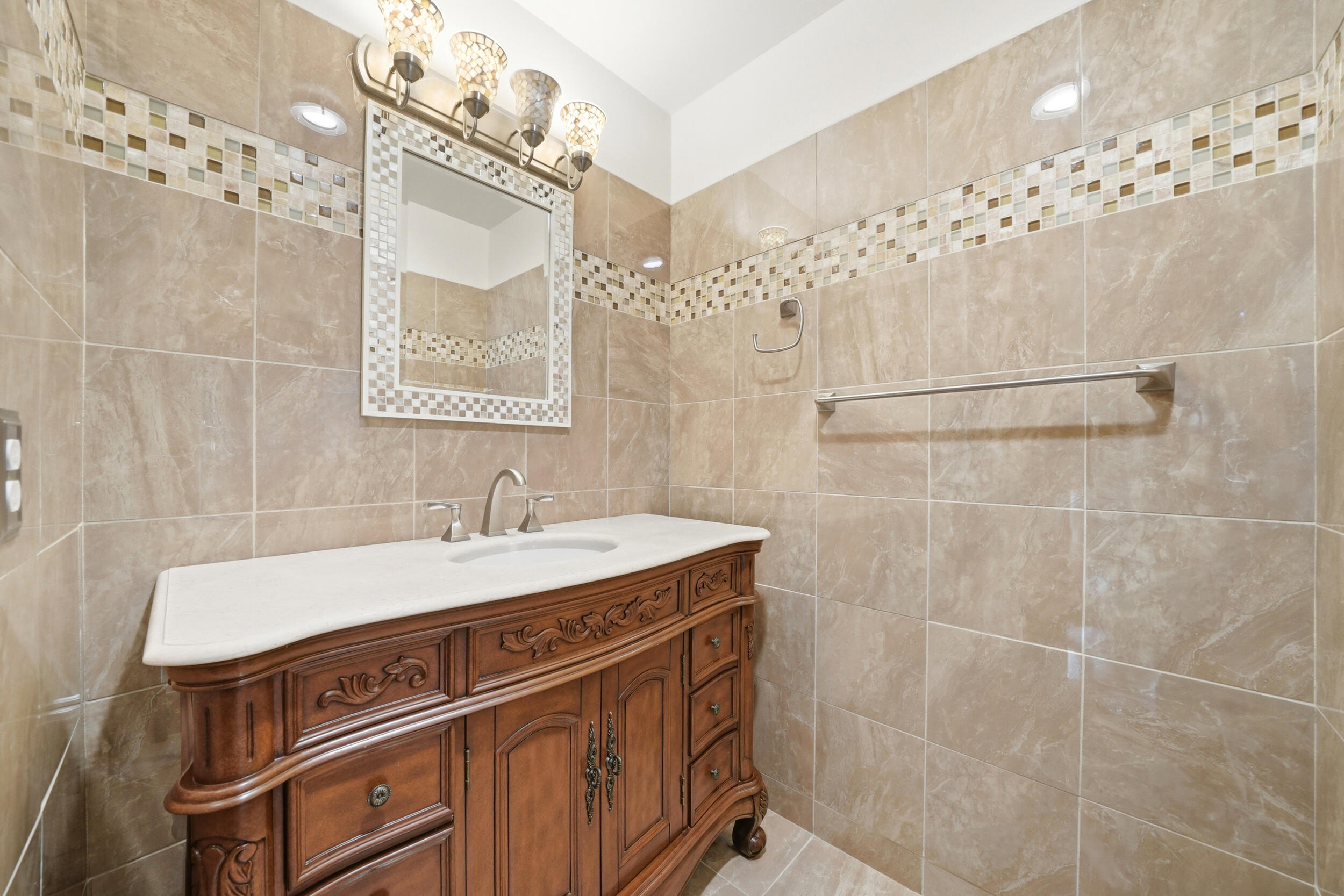5787 Southwest 57th Way Davie, FL 33314 - Photo 21 of 40 139