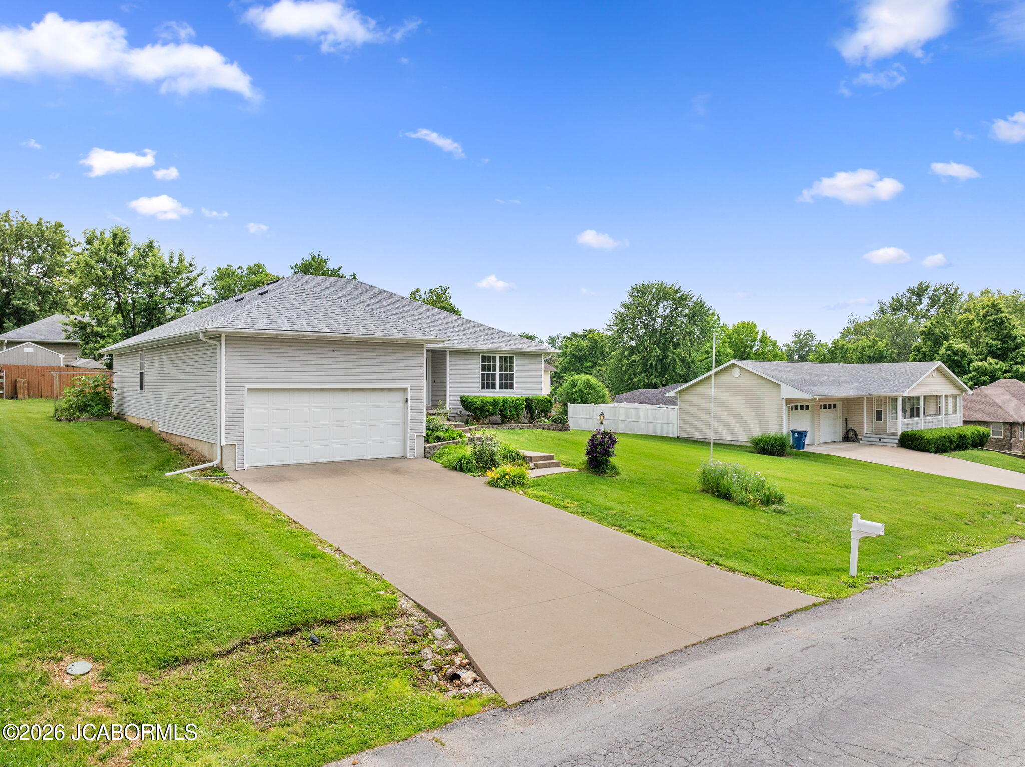 412 West Champain Street Eldon, MO 65026 - Photo 43 of 49 41-web-or-mls-DJI_20260527042834_0044_D_