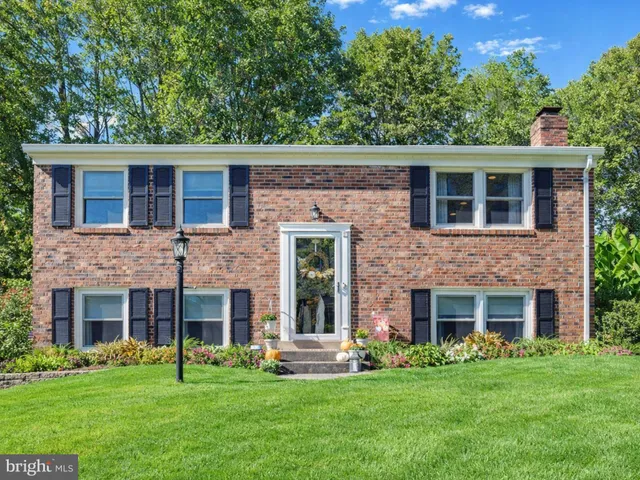 $490,000 | 13740 Marilyn Court, Woodbridge, VA 22193