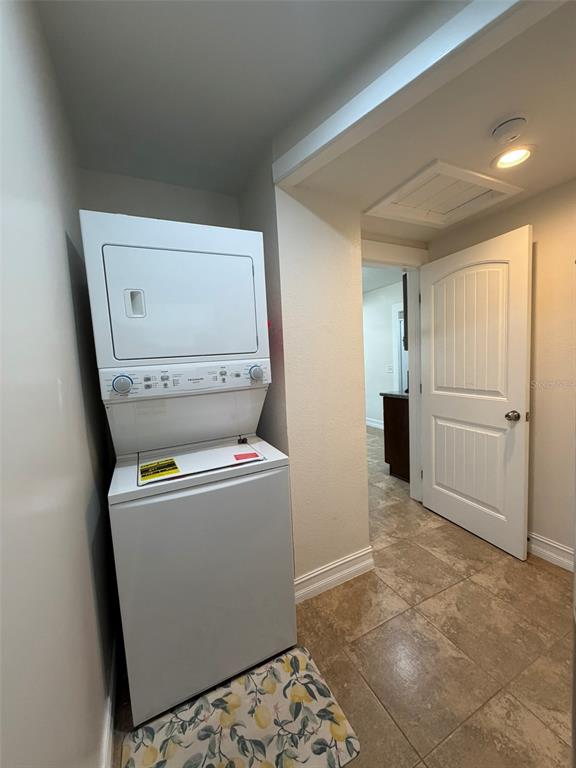 903 East New York Avenue DeLand, FL 32724 - Photo 24 of 29 a view of washer and dryer