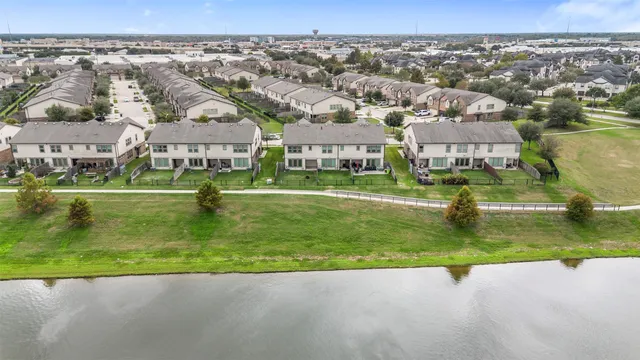 $345,000 | 1234 Willow Plains Lane, Rosenberg, TX 77471