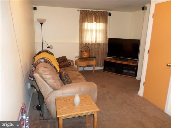 108 Kent Avenue Evesham, NJ 08053 - Photo 12 of 21 Family Room