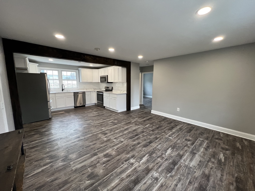 158 Boston Post Road East, Unit 7 Marlborough, MA 01752 - Photo 9 of 23 Gallery Image 9