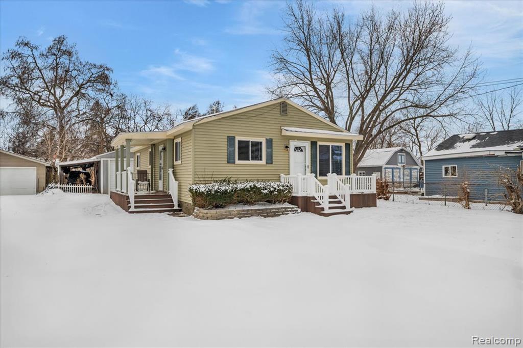 5151 Brobeck Street Flint, MI 48532 - Photo 1 of 22