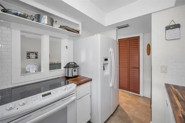 $225,000 | 631 Windrush Bay Drive, Unit 143, Tarpon Springs, FL 34689