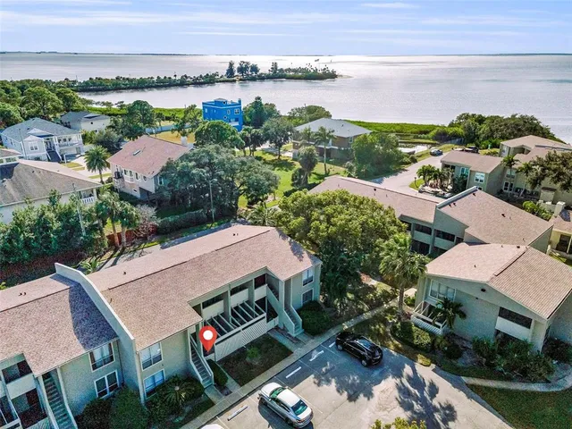 $225,000 | 631 Windrush Bay Drive, Unit 143, Tarpon Springs, FL 34689