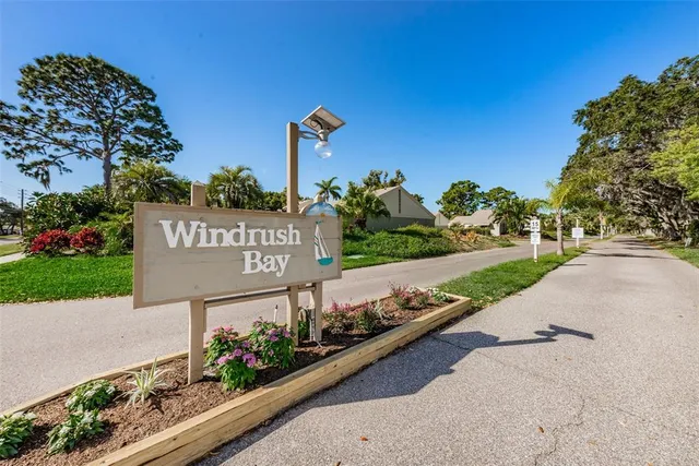 $225,000 | 631 Windrush Bay Drive, Unit 143, Tarpon Springs, FL 34689