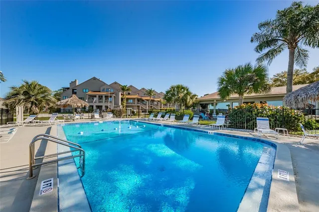 $225,000 | 631 Windrush Bay Drive, Unit 143, Tarpon Springs, FL 34689