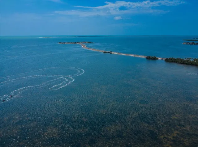 $225,000 | 631 Windrush Bay Drive, Unit 143, Tarpon Springs, FL 34689