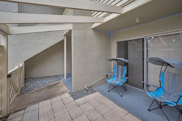 $225,000 | 631 Windrush Bay Drive, Unit 143, Tarpon Springs, FL 34689