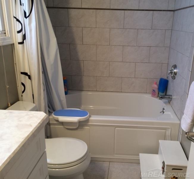 259 Whitney Drive Rochester Hills, MI 48307 - Photo 17 of 31