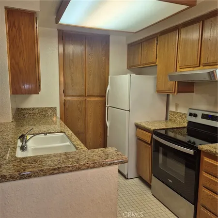 $409,999 | 3814 Dunford Lane, Unit M, Inglewood, CA 90305