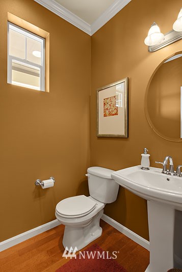 5625 Northeast 9th Street Renton, WA 98059 - Photo 4 of 17 Gallery Image 4