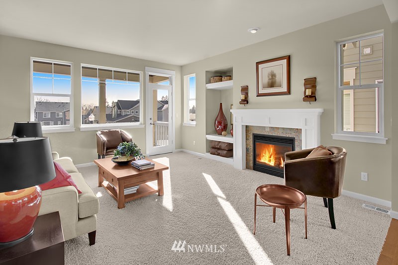 5625 Northeast 9th Street Renton, WA 98059 - Photo 5 of 17 Gallery Image 5