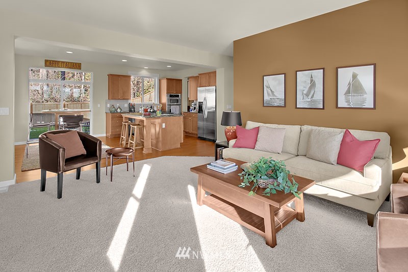 5625 Northeast 9th Street Renton, WA 98059 - Photo 8 of 17 Gallery Image 8