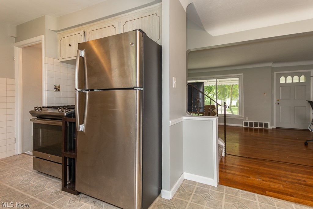1405 West Miner Road Cleveland, OH 44124 - Photo 22 of 27 Gallery Image 22