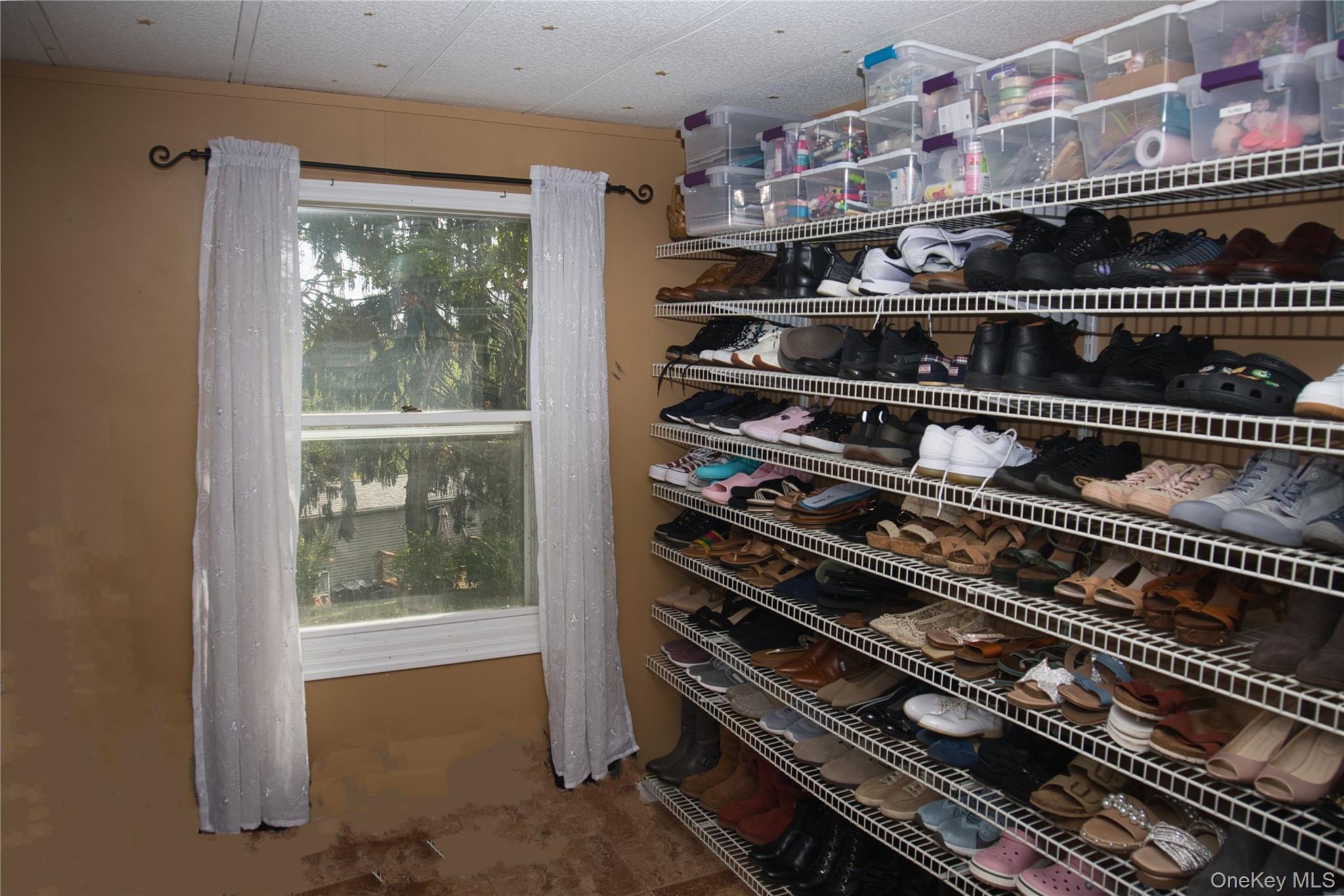 165 Lattintown Road, Unit 75 Newburgh, NY 12550 - Photo 18 of 24 4th Bedroom/office or extra storage room.