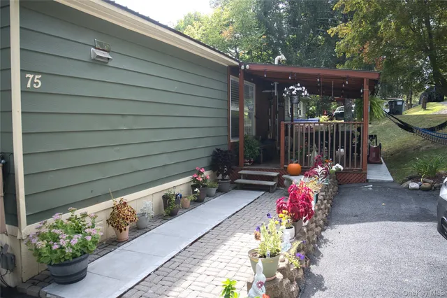 $199,000 | 165 Lattintown Road, Unit 75, Newburgh, NY 12550