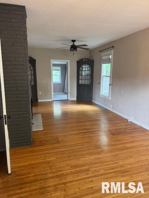 636 North 8th Avenue Canton, IL 61520 - Photo 8 of 33