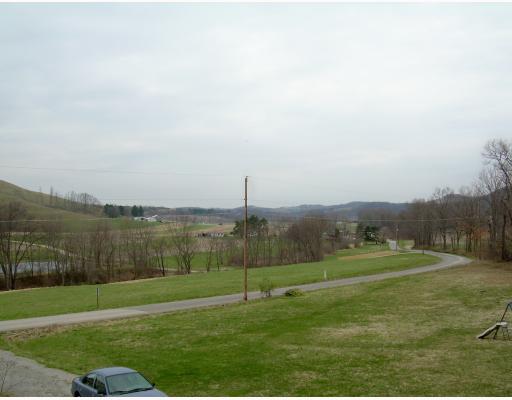 384 Lindsay Run Road Spring Church, PA 15686 - Photo 16 of 16 Other. Lindsay Run Road is a level, blacktopped road that is easily accessible to Rt. 56. This location is not far from Indiana, Ford City, Kittanning, Apollo, Vandergrift and outdoor recreation.