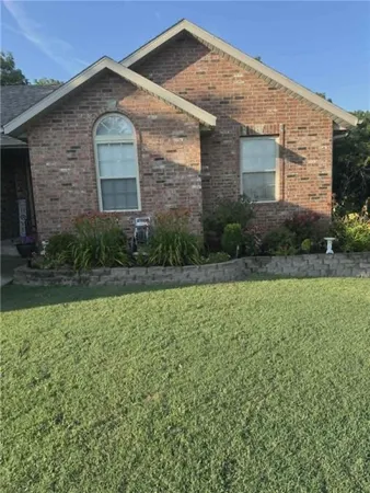 $475,000 | 241 Northwest 66th Road, Clinton, MO 64735