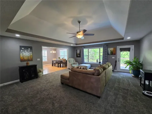 $475,000 | 241 Northwest 66th Road, Clinton, MO 64735