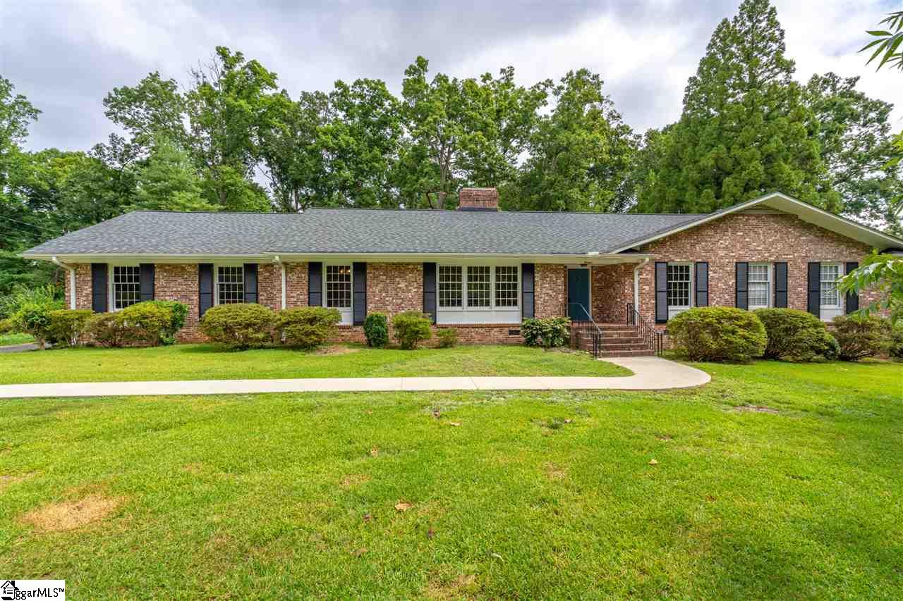 13 Botany Road Greenville, SC 29615 - Photo 1 of 22 Gallery Image 1