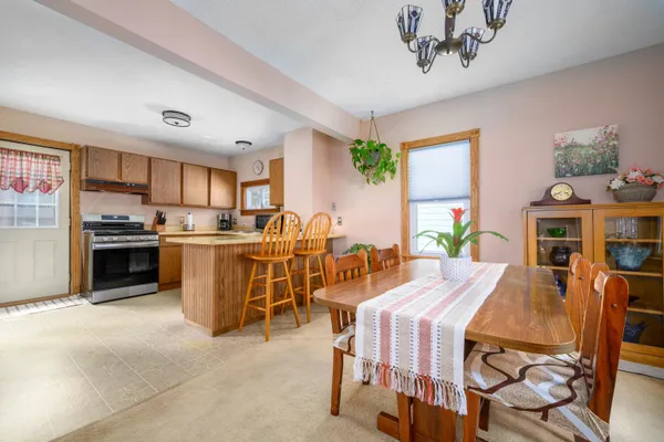 $324,900 | 1733 Heath Avenue, Madison, WI 53704