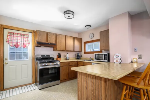 $324,900 | 1733 Heath Avenue, Madison, WI 53704