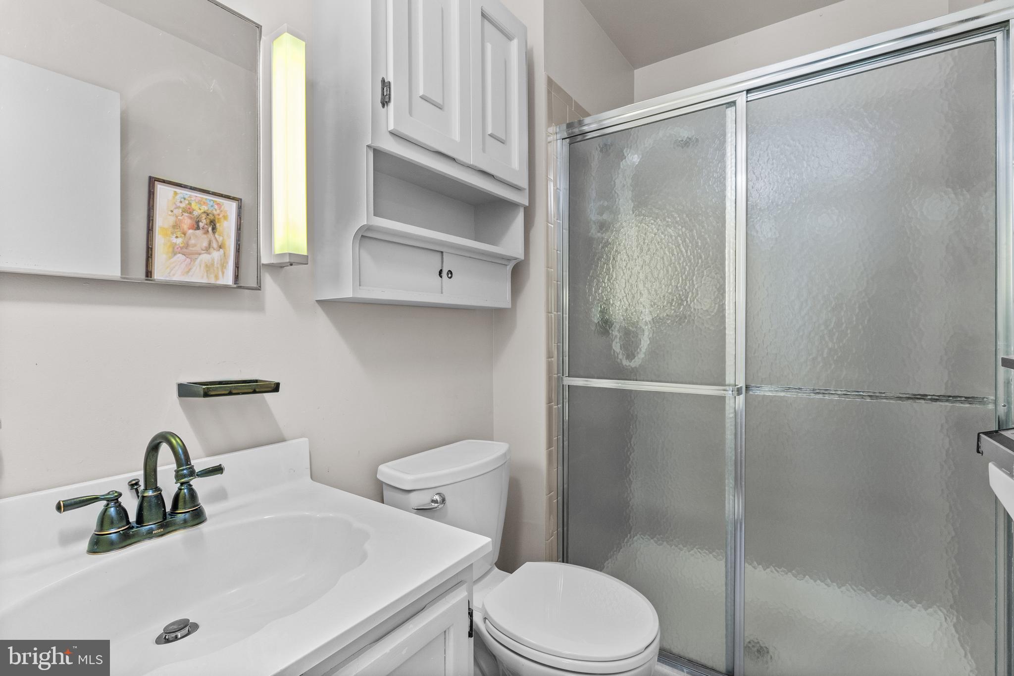 83 Farnwood Road Mount Laurel, NJ 08054 - Photo 14 of 25 Primary Bathroom