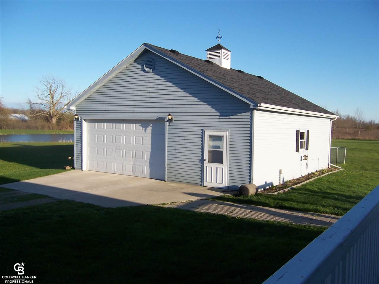 10161 Masters Road Goodells, MI 48027 - Photo 27 of 30 31289776-26.JPG