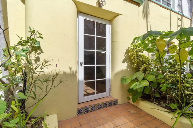 $3,350 | 1605 Euclid Avenue, Unit A1, Miami Beach, FL 33139