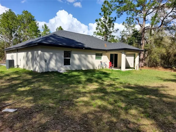 $260,000 | 12 Guava Terrace, Ocklawaha, FL 32179