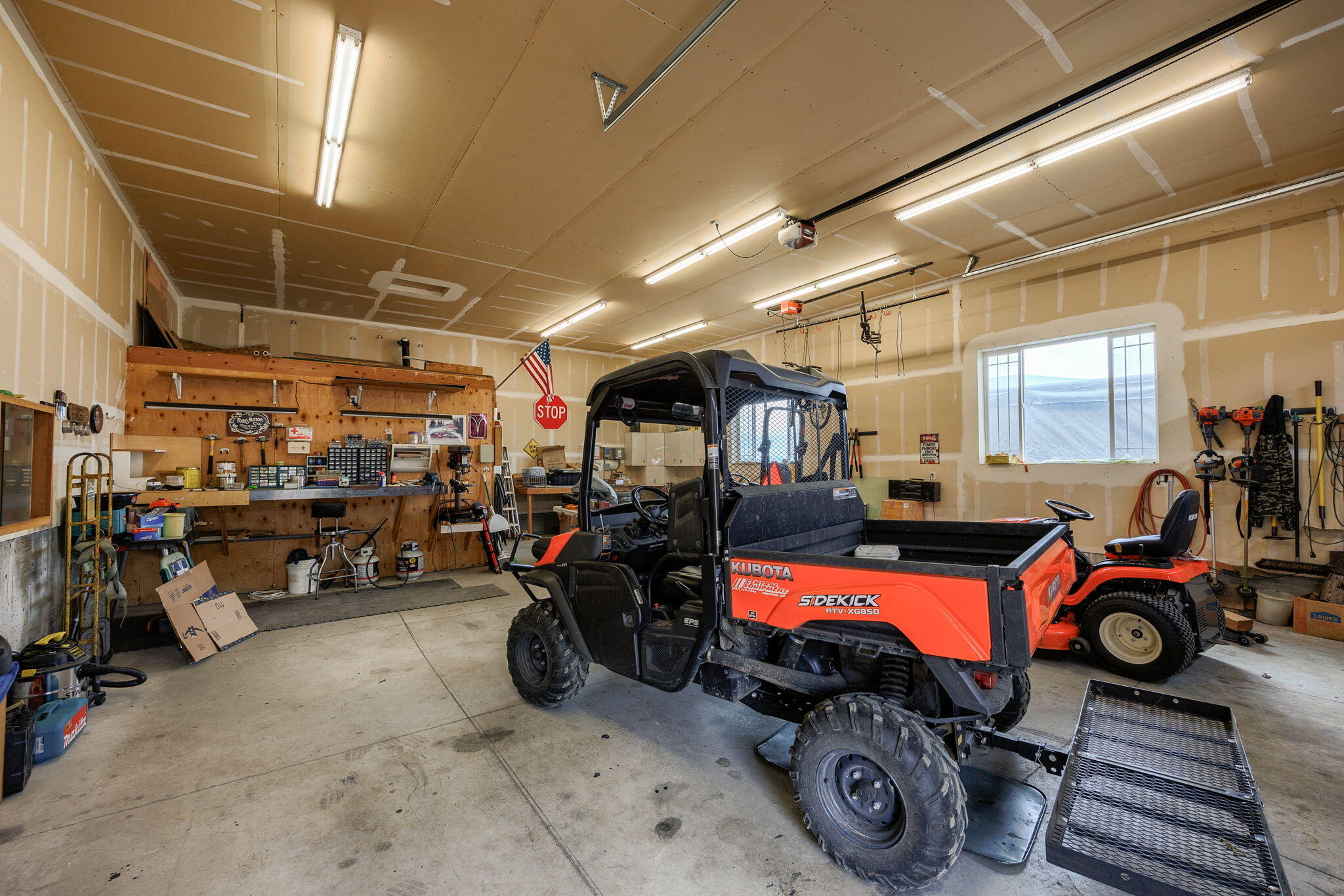 1011 Wren Ridge Drive Eagle Point, OR 97524 - Photo 83 of 89 RV Garage-Shop - Interior