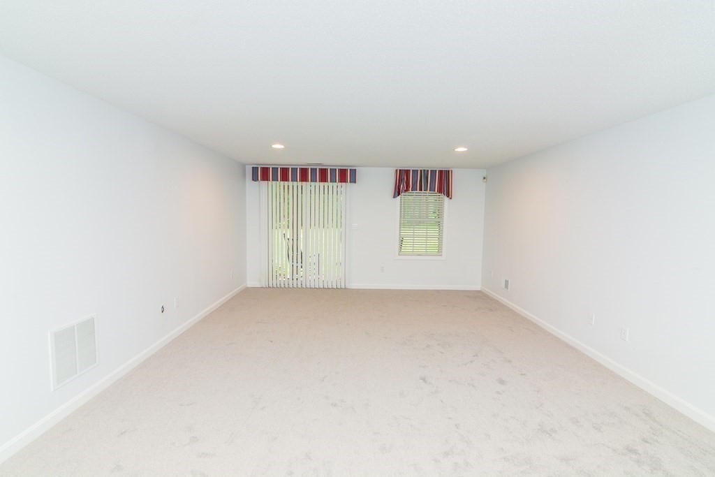 142 Cannon Forge Drive, Unit C142 Foxboro, MA 02035 - Photo 19 of 22