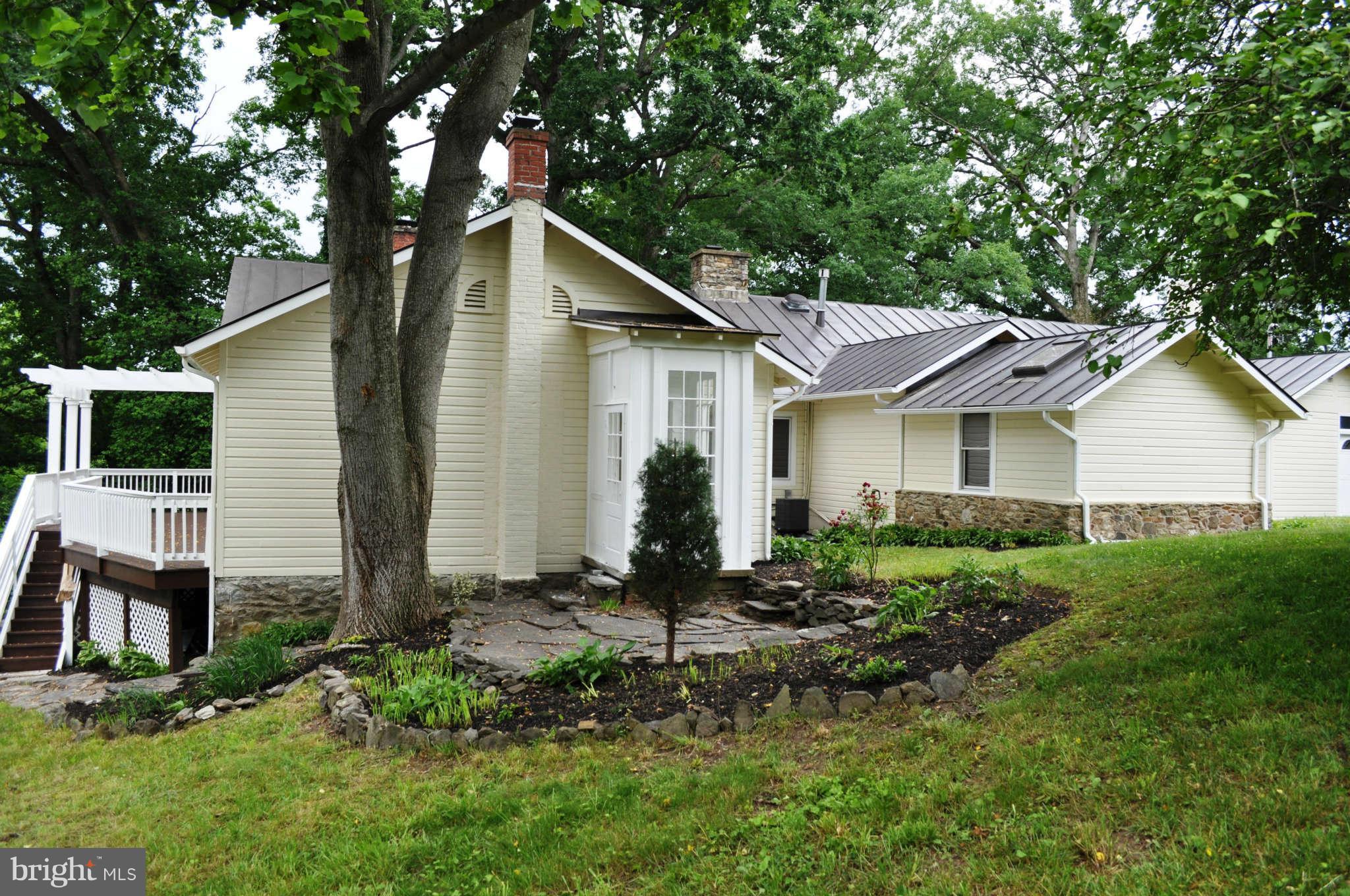 22927 Foxcroft Road Middleburg, VA 20117 - Photo 25 of 30 Exterior (Rear)