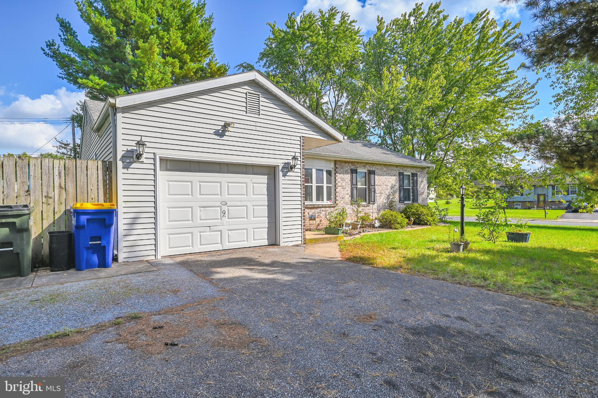 2145 Esbenshade Road York, PA 17408 - Photo 3 of 33