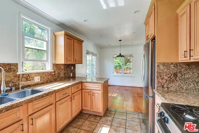 $5,500 | 458 Smithwood Drive, Beverly Hills, CA 90212