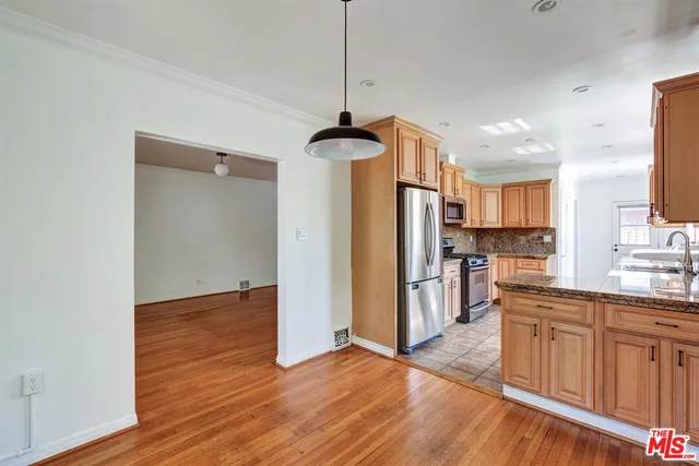 $5,500 | 458 Smithwood Drive, Beverly Hills, CA 90212