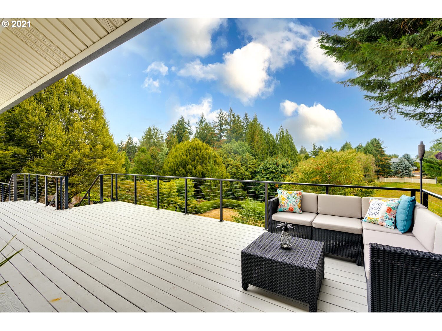 2170 South 26th Avenue Ridgefield, WA 98642 - Photo 27 of 32 a view of sitting area with furniture